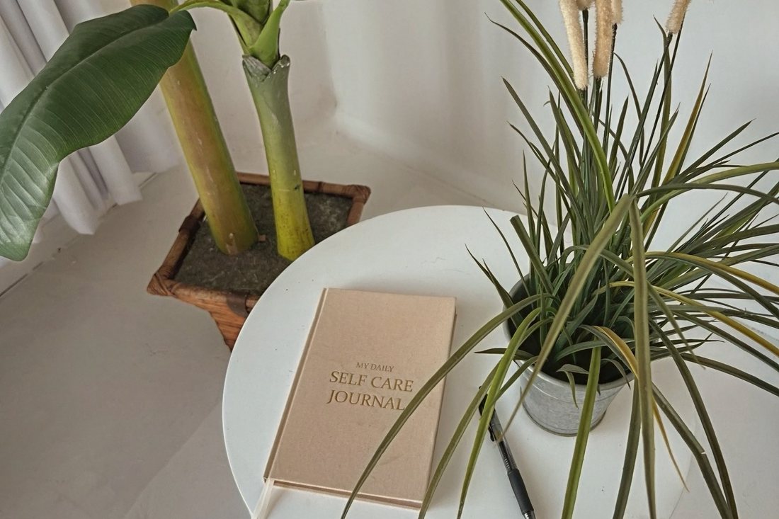 WHAT COMES WITH YOU IN THE NEW YEAR